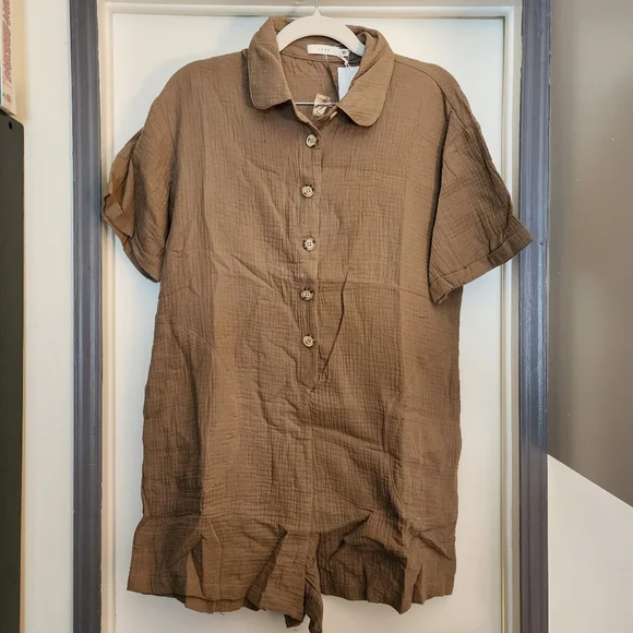 NWT LUSH Shortie Romper Size S - Picture 1 of 7